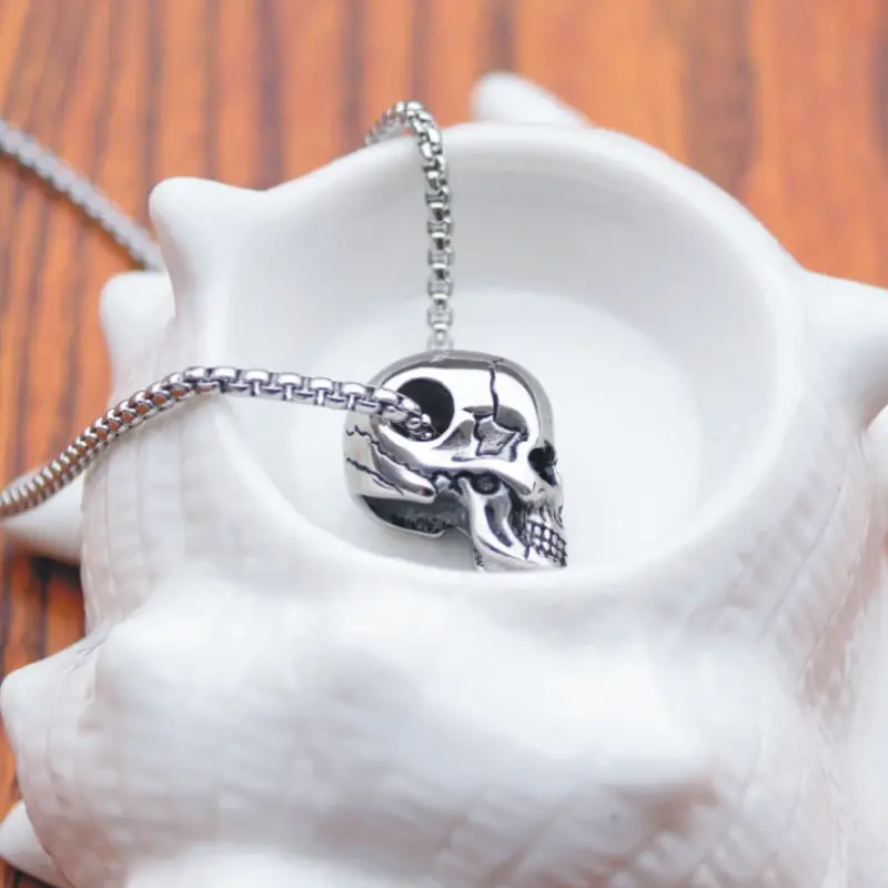 Steel skull necklace - Image 3