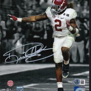 Derrick Henry Autographed 8x10 photo Beckett Authenticated