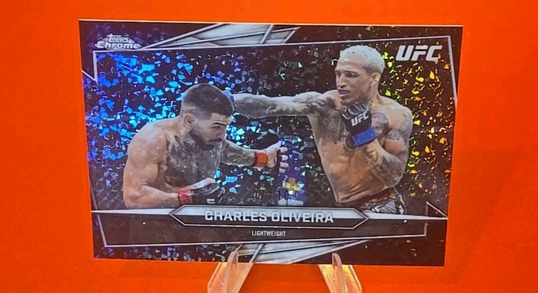 2026 Topps Chrome UFC Charles Oliveira #150 Black Speckle Refractor - Image 5