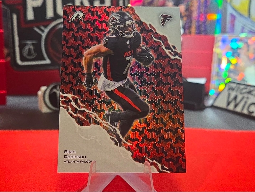 2025 Topps Resurgence Football Bijan Robinson Case Hit #P-20 Perfect Fits Insert Atlanta Falcons - Image 4